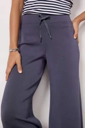 AirEssentials Wide Leg Pant