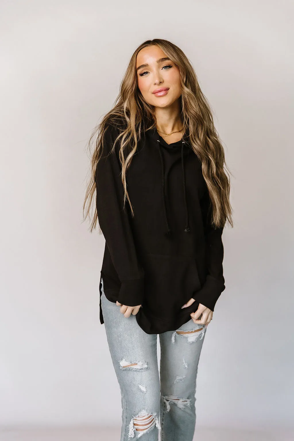 Ampersand Sideslit Hoodie in Black