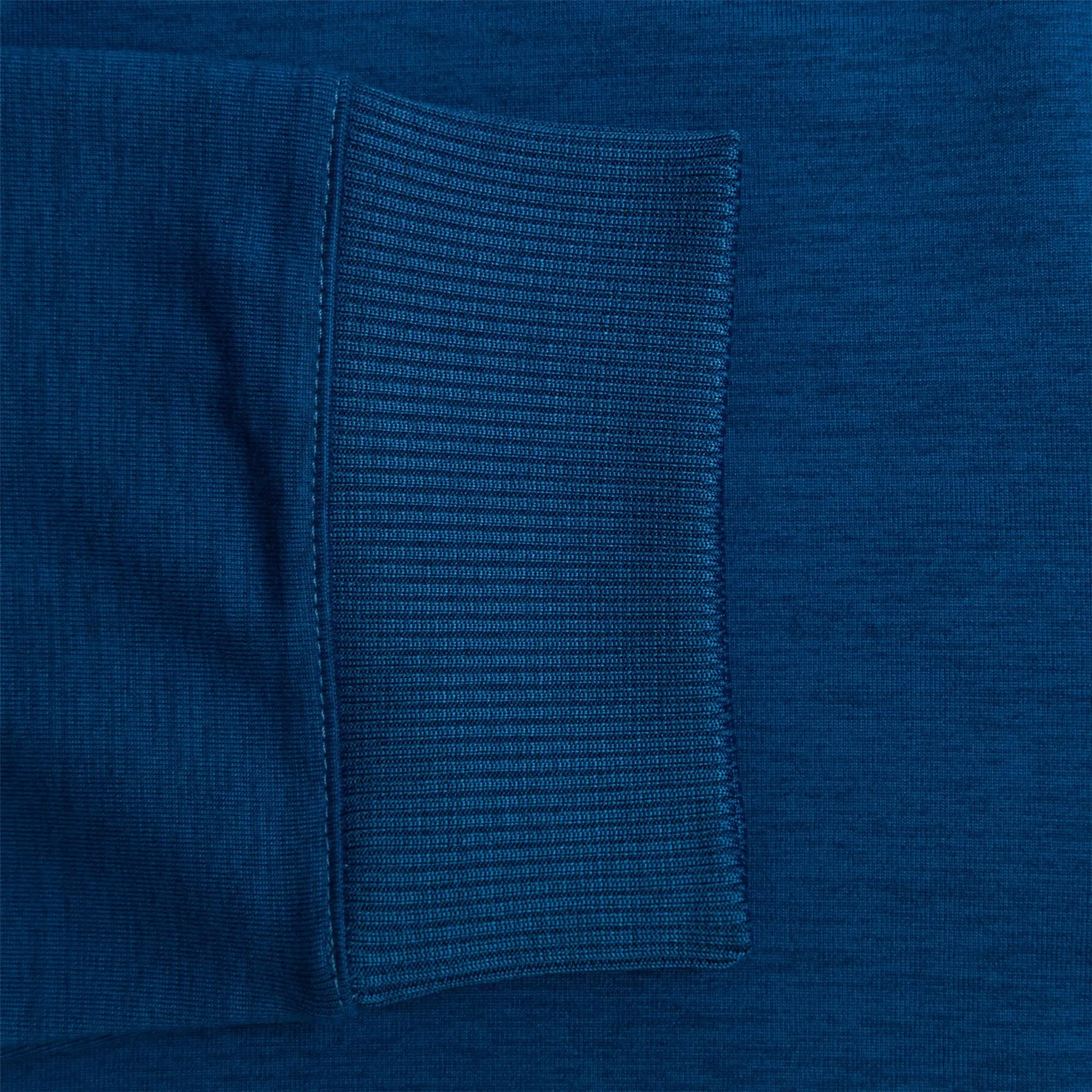 AP Cloudspun V-Neck Sweater Lake Blue Heather - SS23