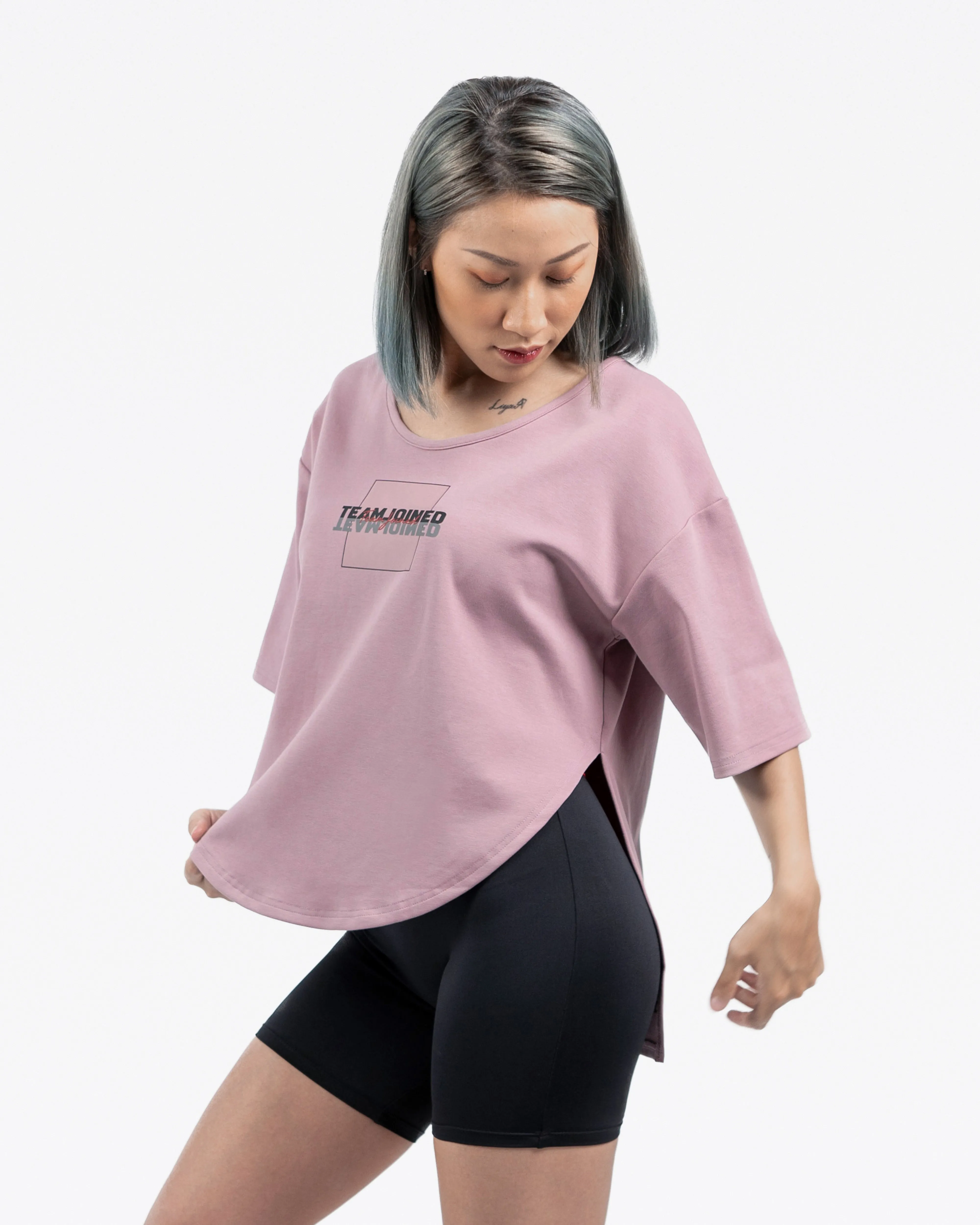 Asymmetry Hem Loose Tee