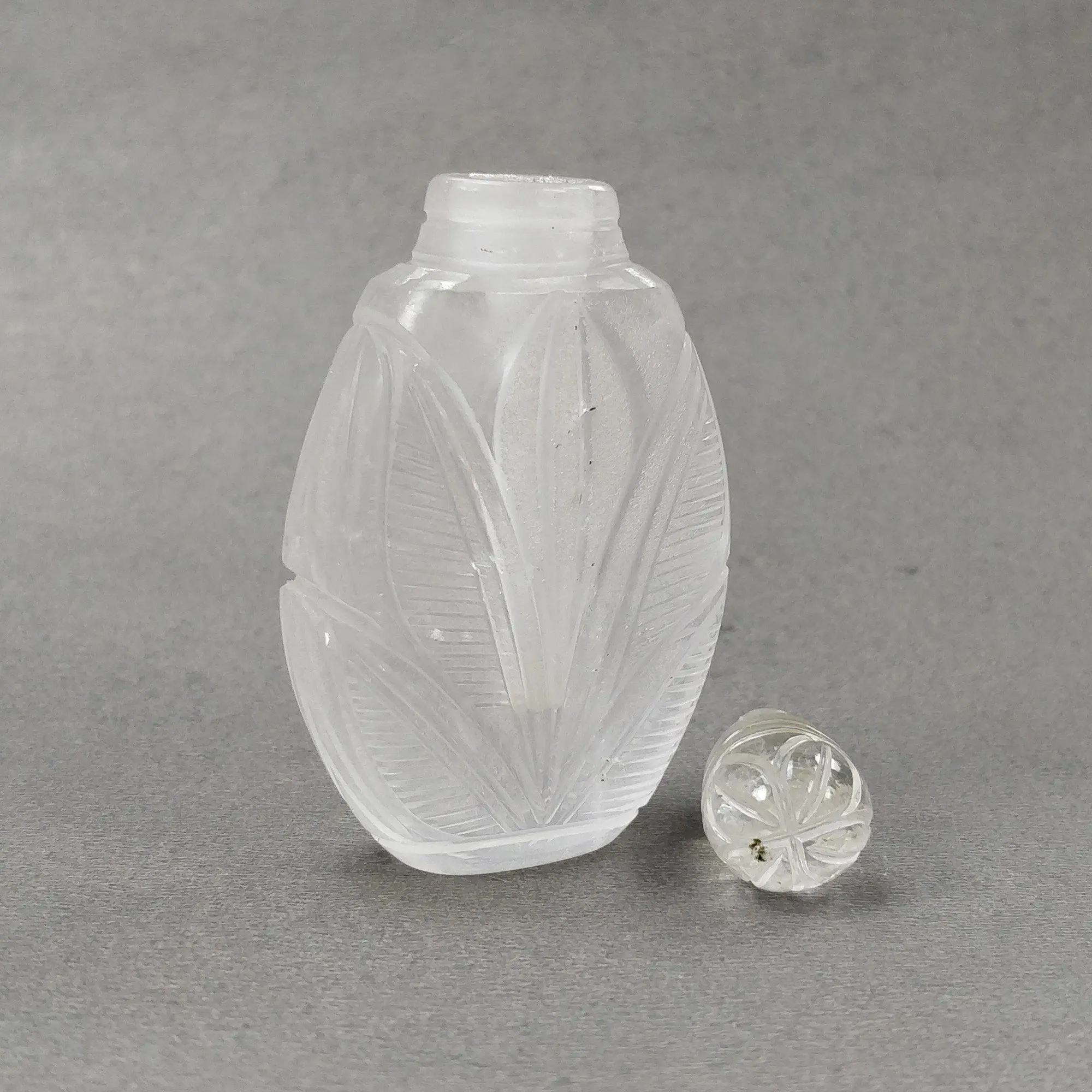 CRYSTAL QUARTZ Gemstone Carving : 322.25cts Natural Untreated White Quartz Hand Carved Bottle Sclupture Figurine 74*38mm