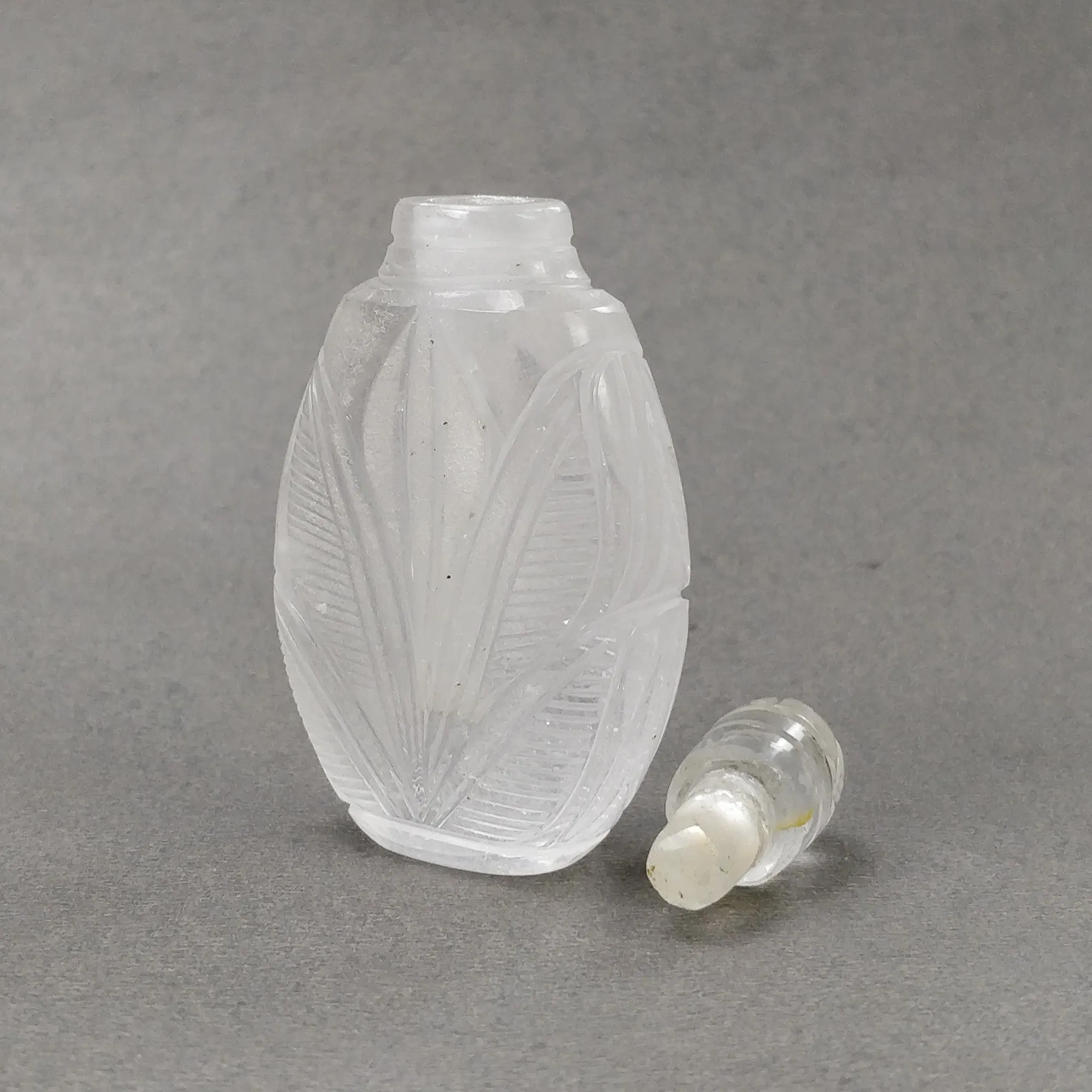 CRYSTAL QUARTZ Gemstone Carving : 322.25cts Natural Untreated White Quartz Hand Carved Bottle Sclupture Figurine 74*38mm