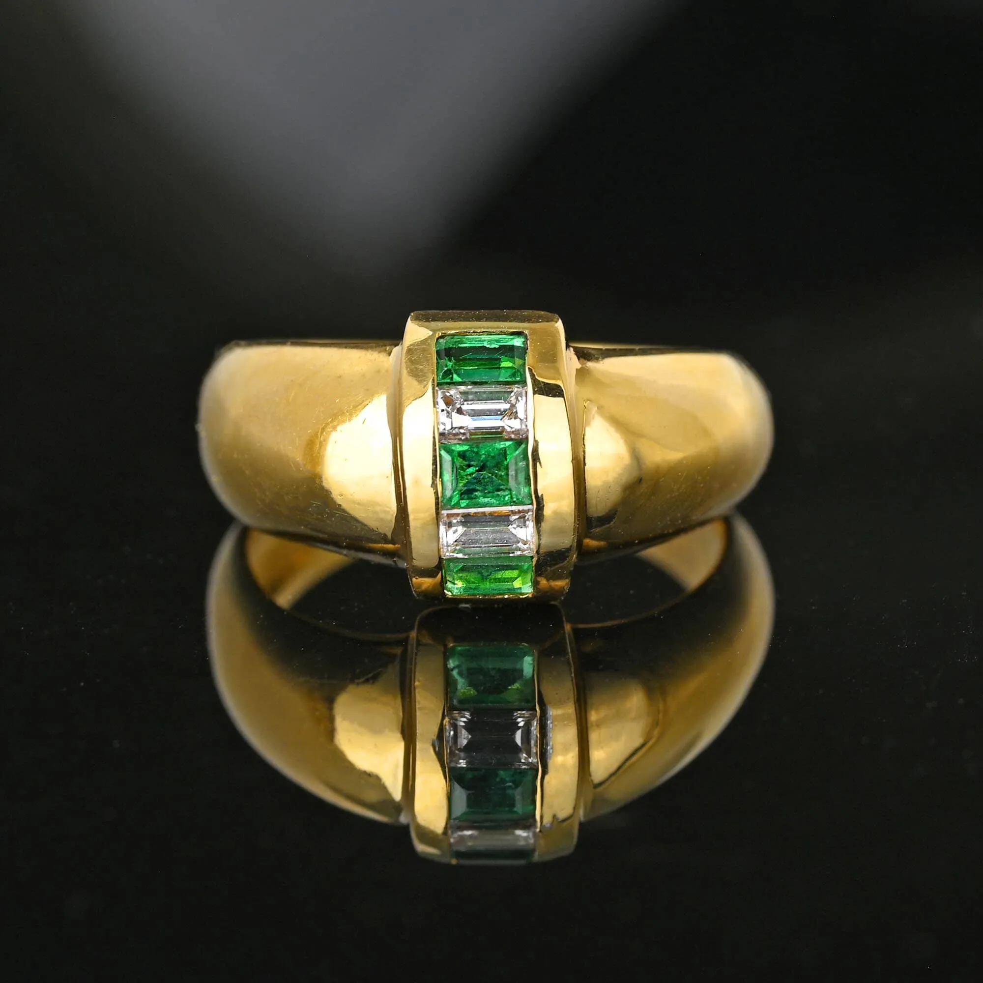 Vintage 18K Gold Roll Top Emerald Diamond Ring Band