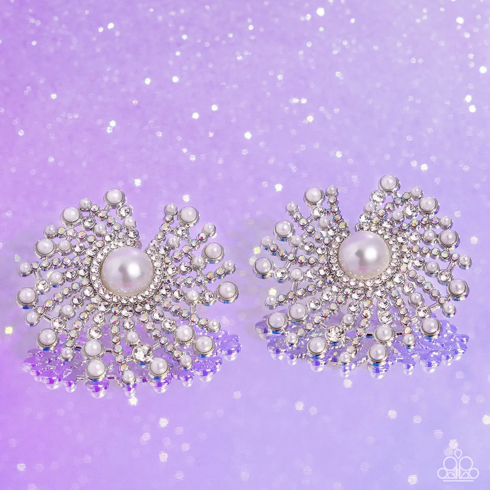 🧡Paparazzi🧡 Fancy Fireworks Earrings🧡White🧡